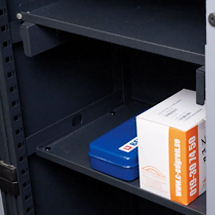 Fixed shelf for gas locker 486x324
